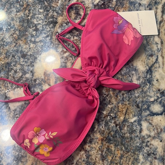 Spell & gypsy sample bikini top NWOT rare floral pink hibiscus - Picture 15 of 16